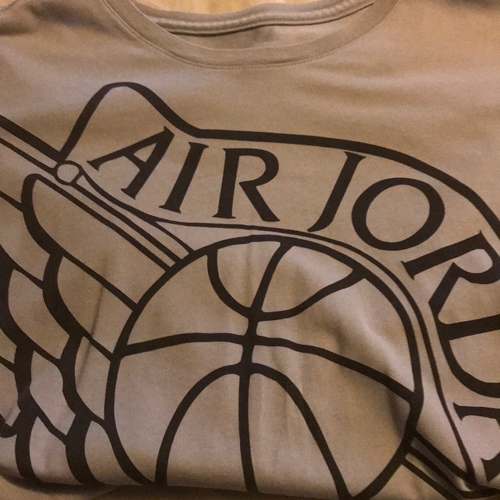 Men’s Air Jordan size Large tee shirt